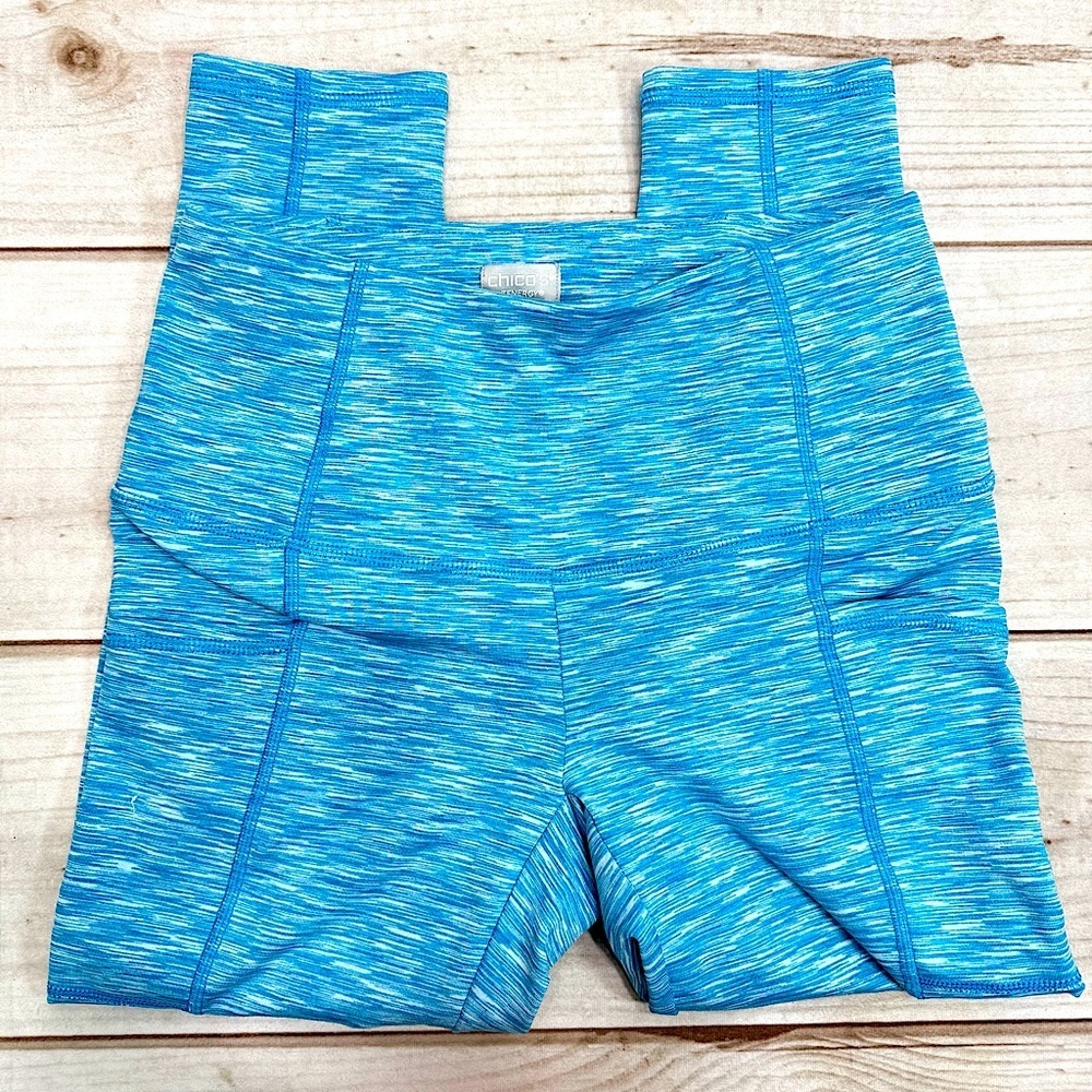 Chico’s Zenergy Bright Blue and White Cropped Leggings with Thigh Pockets
